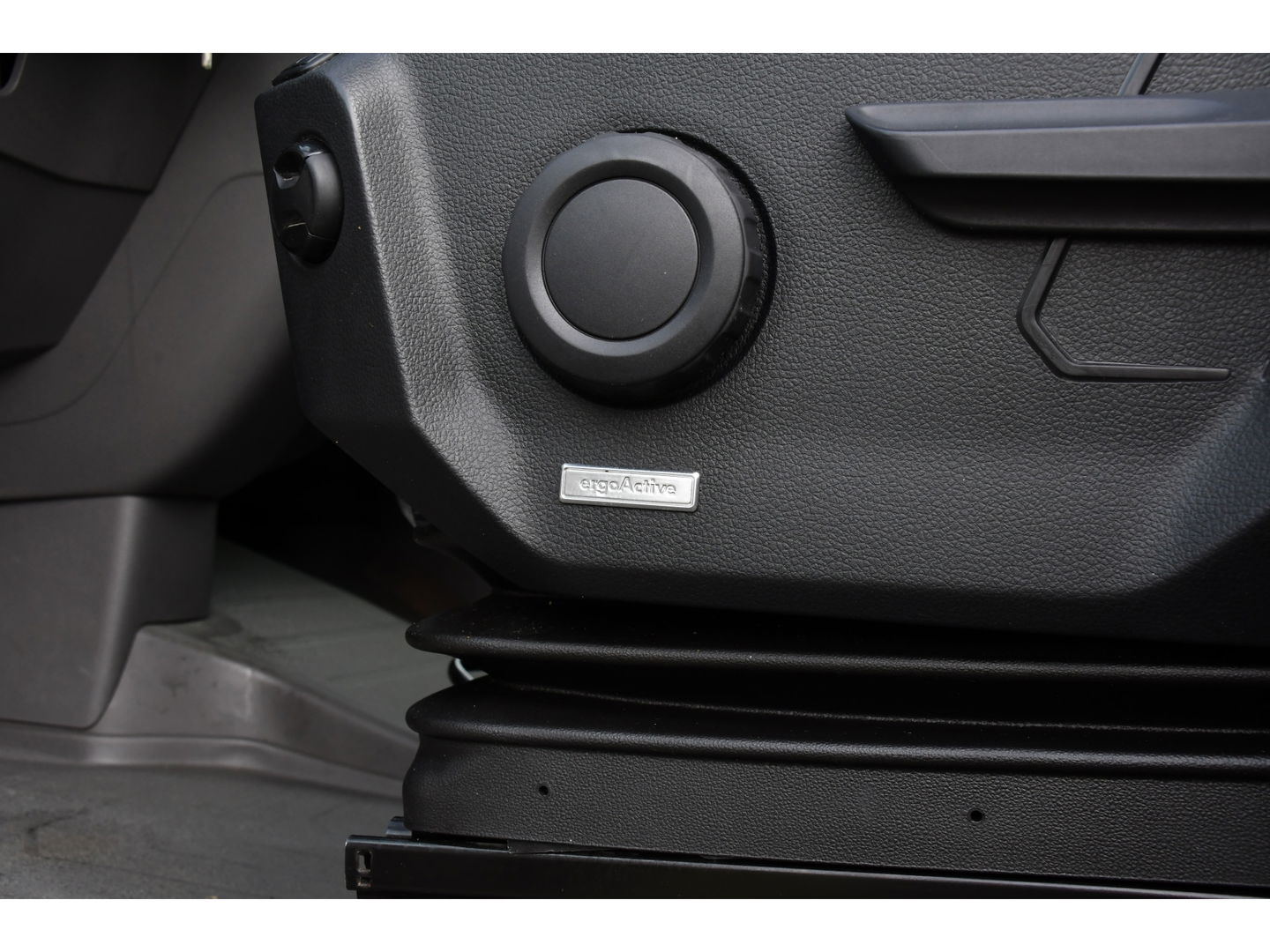 MAN TGE 35 2.0 L3H3 PB Edition Full Options! Adaptieve Cruise, LED, Carplay, 177pk, Automaat, Multimedia, Stoelverwarming, Uniek!