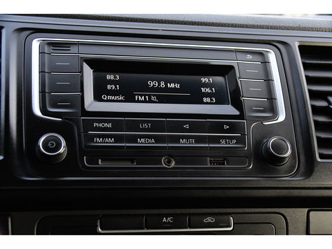 Volkswagen Transporter 2.0 TDI L2H1 DC Edition Cruise, Sensoren, Trekhaak, Airco, 85pk, Radio, Direct leverbaar!