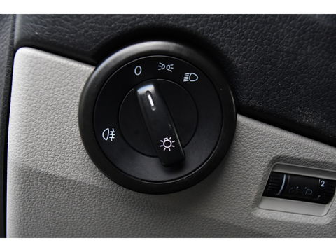 Volkswagen Transporter 2.0 TDI L2H1 DC Edition Cruise, Sensoren, Trekhaak, Airco, 85pk, Radio, Direct leverbaar!