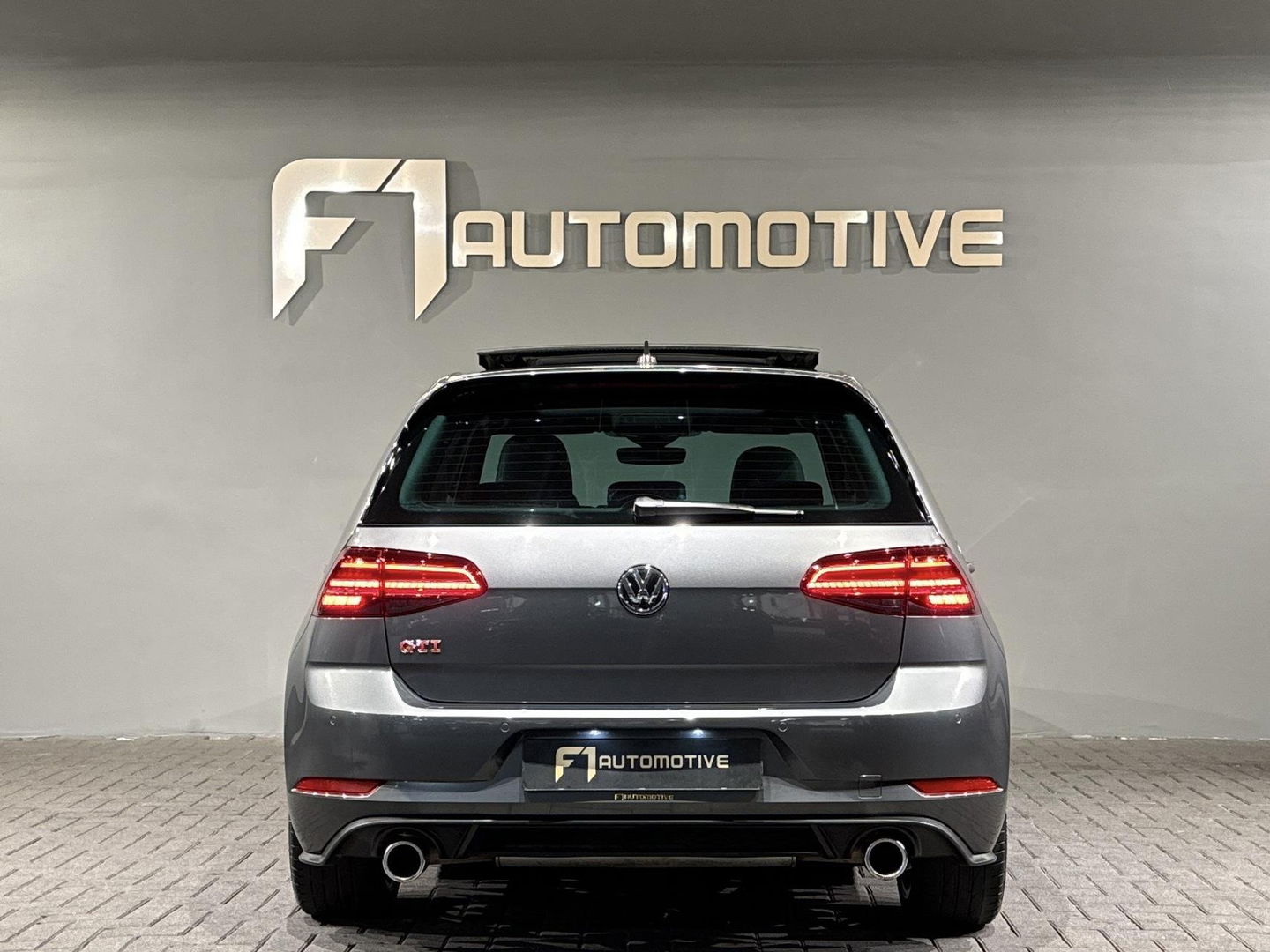 Volkswagen Golf 2.0 TSI GTI Performance Pano|Dynaudio|DCC|Dodehoek|ACC|Lane Assist|Camera|ParkPilot|Standkachel|Sfeer|Stoelver