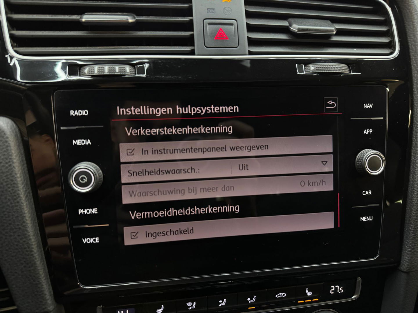 Volkswagen Golf 2.0 TSI GTI Performance Pano|Dynaudio|DCC|Dodehoek|ACC|Lane Assist|Camera|ParkPilot|Standkachel|Sfeer|Stoelver