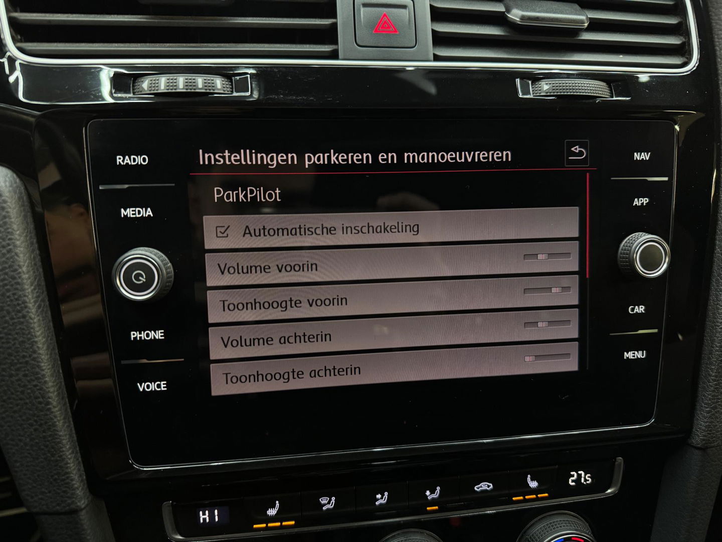 Volkswagen Golf 2.0 TSI GTI Performance Pano|Dynaudio|DCC|Dodehoek|ACC|Lane Assist|Camera|ParkPilot|Standkachel|Sfeer|Stoelver