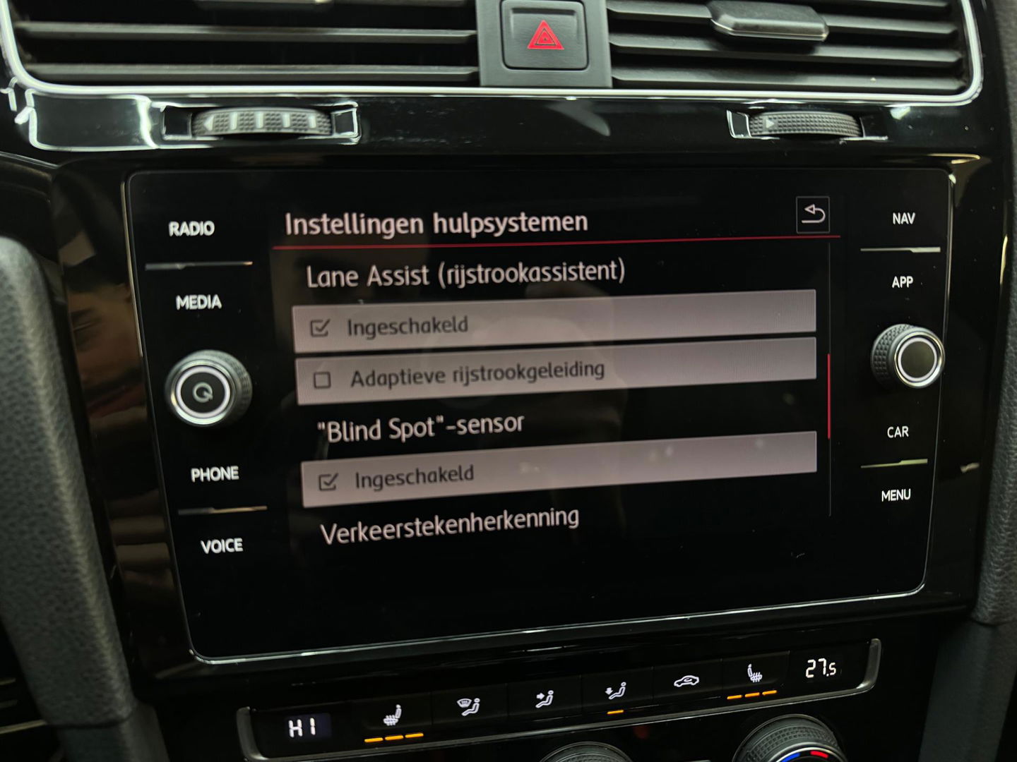 Volkswagen Golf 2.0 TSI GTI Performance Pano|Dynaudio|DCC|Dodehoek|ACC|Lane Assist|Camera|ParkPilot|Standkachel|Sfeer|Stoelver