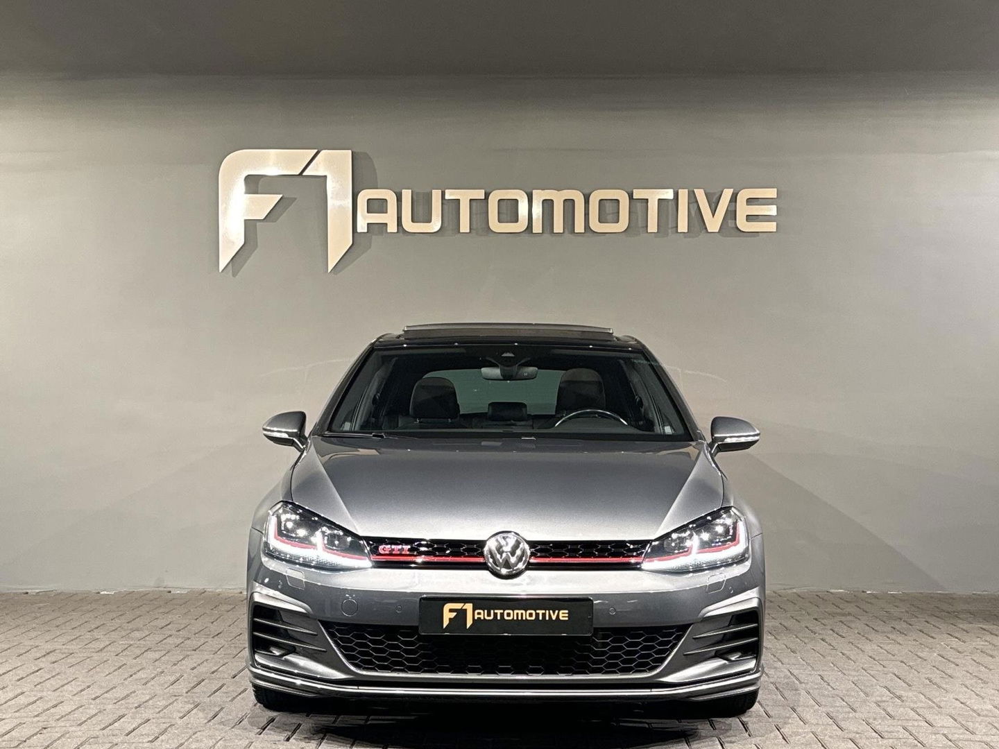 Volkswagen Golf 2.0 TSI GTI Performance Pano|Dynaudio|DCC|Dodehoek|ACC|Lane Assist|Camera|ParkPilot|Standkachel|Sfeer|Stoelver