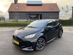 Toyota Yaris 1.5 Hybrid Team Deutschland |Airco ECC Navigatie Parkeercamera |