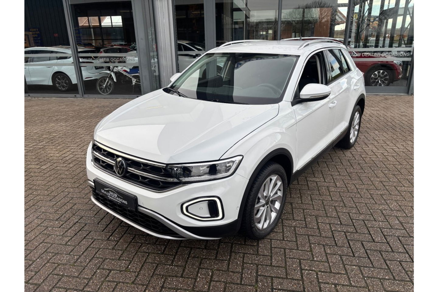 Volkswagen T-Roc 1.0 TSI LIFE EDITION AIRCO LMV PDC CARPLAY STOELVW ALCANTARA