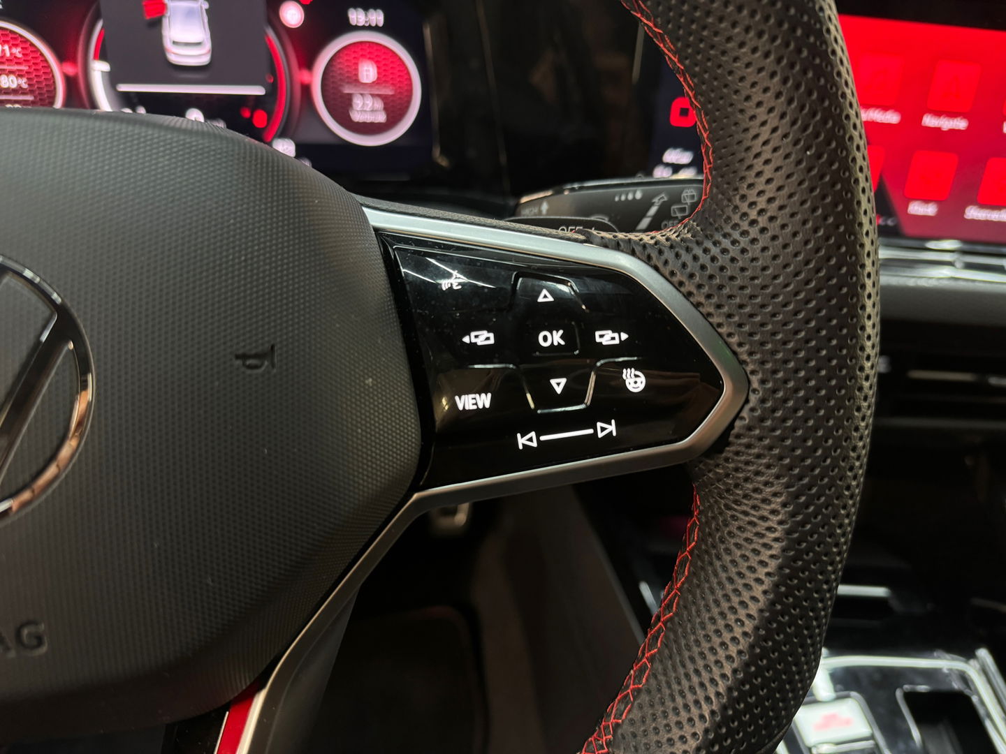 Volkswagen Golf 2.0 TSI GTI Clubsport Pano|Akrapovic|HuD|H/K