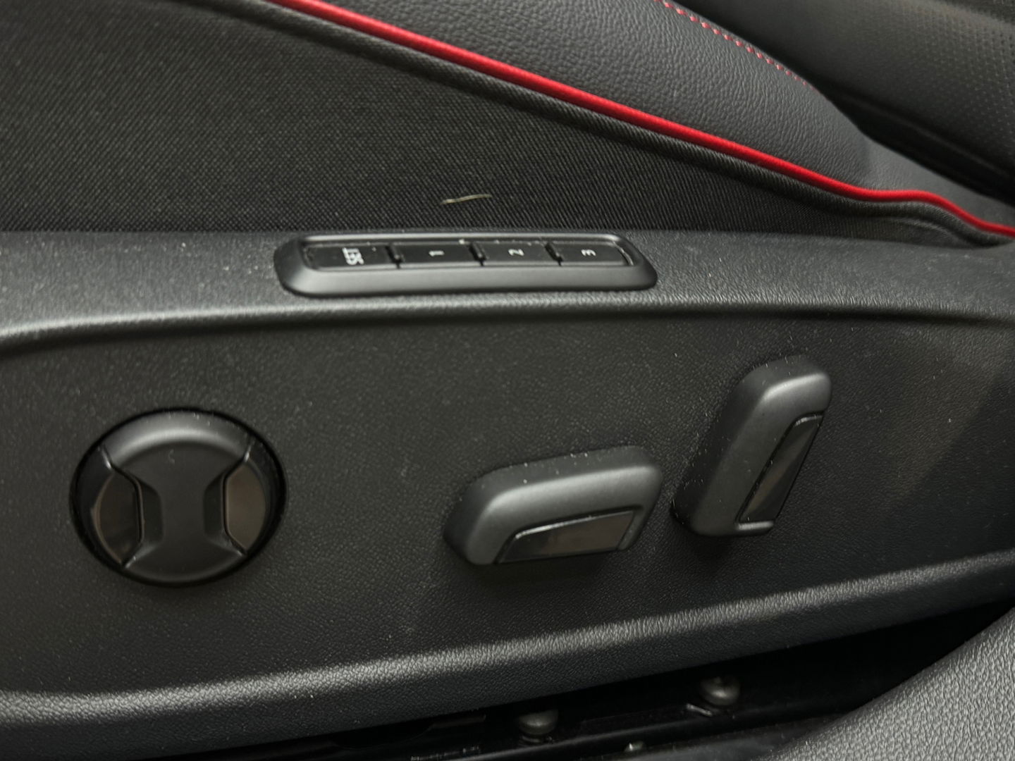 Volkswagen Golf 2.0 TSI GTI Clubsport Pano|Akrapovic|HuD|H/K