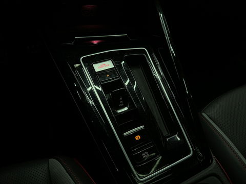 Volkswagen Golf 2.0 TSI GTI Clubsport Pano|Akrapovic|HuD|H/K