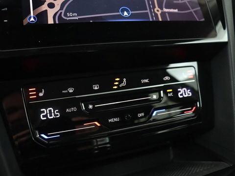 Volkswagen Passat 1.4 TSI PHEV GTE | Stoelverwarming | Virtual Cockpit | Massage | Memory | Carplay | Camera | Matrix LED | Navigatie | Parkeerhulp | Adaptive cruise | Plug In