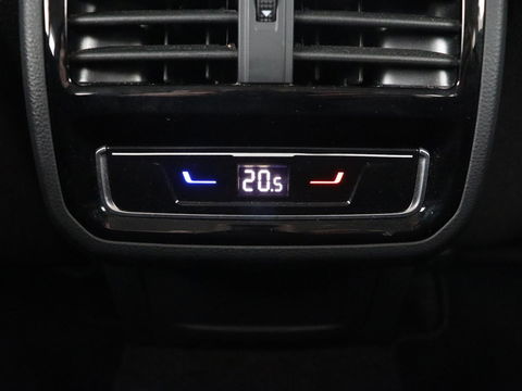 Volkswagen Passat 1.4 TSI PHEV GTE | Stoelverwarming | Virtual Cockpit | Massage | Memory | Carplay | Camera | Matrix LED | Navigatie | Parkeerhulp | Adaptive cruise | Plug In