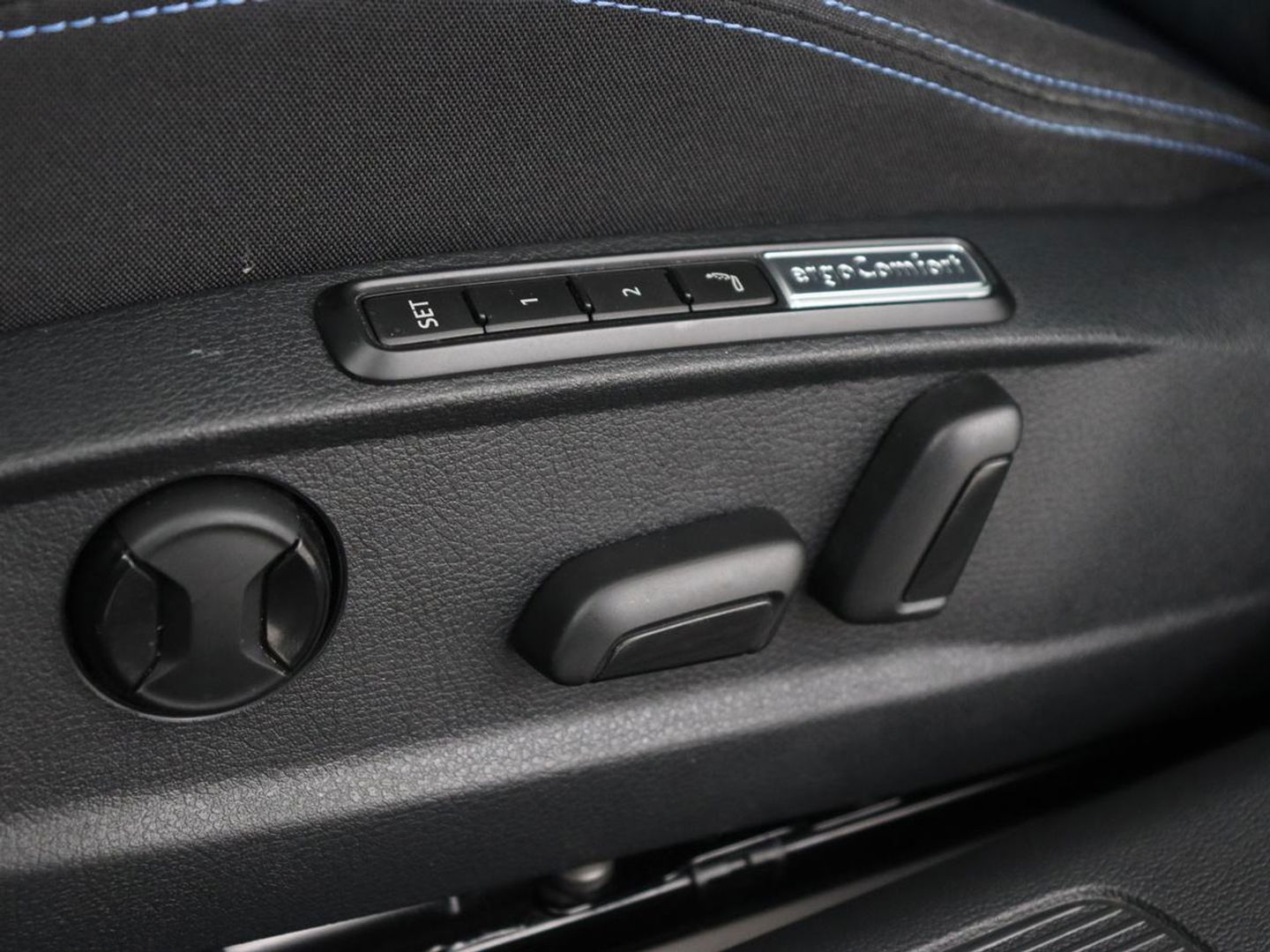 Volkswagen Passat 1.4 TSI PHEV GTE | Stoelverwarming | Virtual Cockpit | Massage | Memory | Carplay | Camera | Matrix LED | Navigatie | Parkeerhulp | Adaptive cruise | Plug In