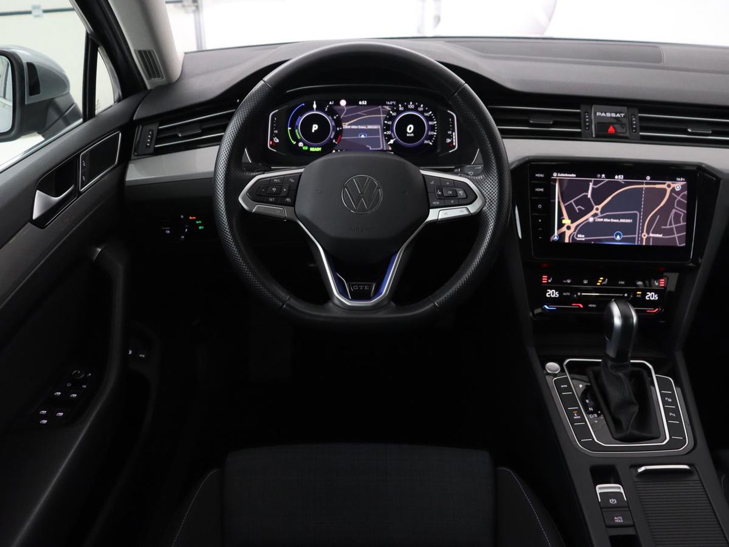 Volkswagen Passat 1.4 TSI PHEV GTE | Stoelverwarming | Virtual Cockpit | Massage | Memory | Carplay | Camera | Matrix LED | Navigatie | Parkeerhulp | Adaptive cruise | Plug In