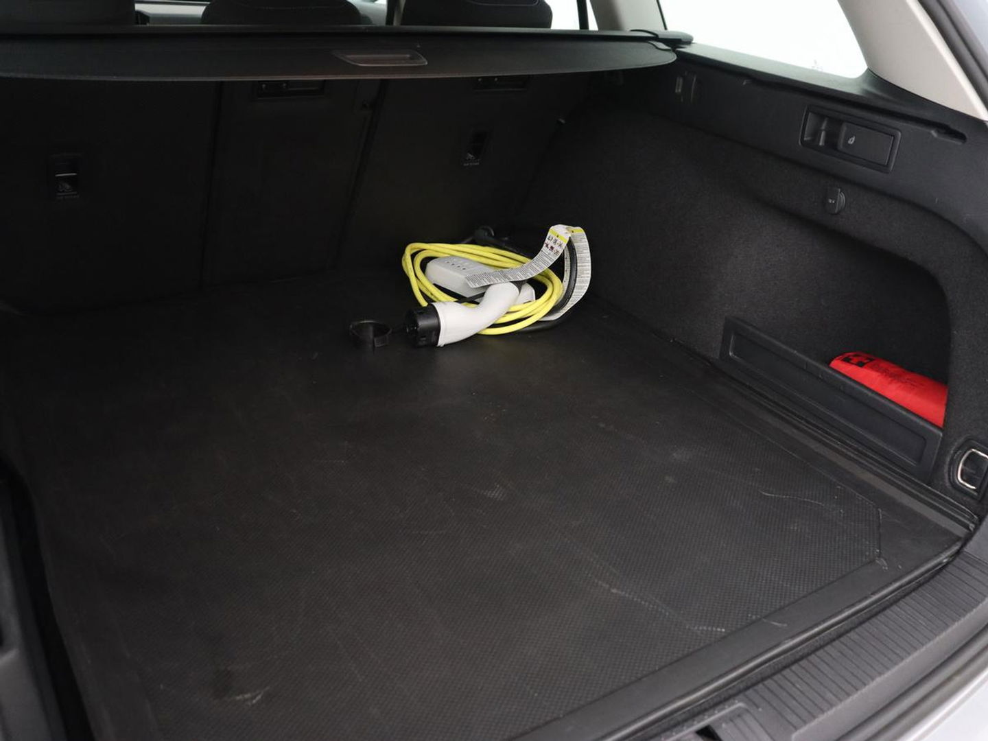 Volkswagen Passat 1.4 TSI PHEV GTE | Stoelverwarming | Virtual Cockpit | Massage | Memory | Carplay | Camera | Matrix LED | Navigatie | Parkeerhulp | Adaptive cruise | Plug In