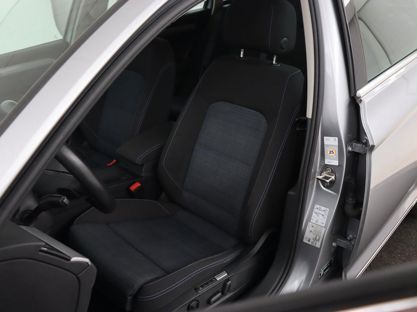 Volkswagen Passat 1.4 TSI PHEV GTE | Stoelverwarming | Virtual Cockpit | Massage | Memory | Carplay | Camera | Matrix LED | Navigatie | Parkeerhulp | Adaptive cruise | Plug In