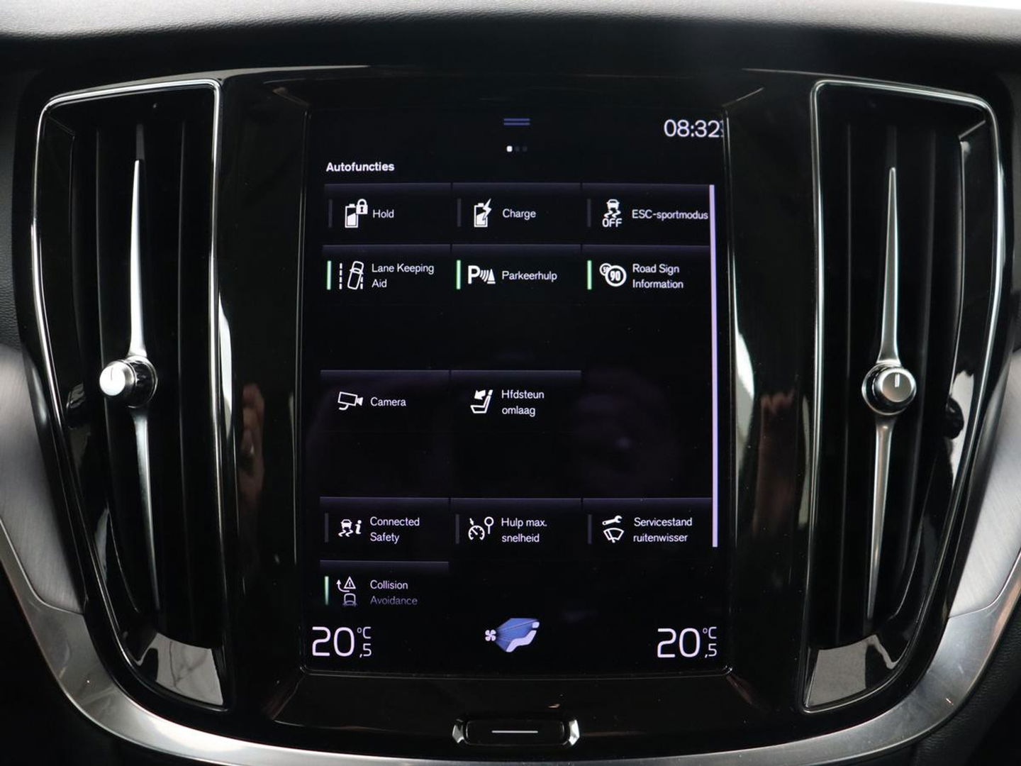 Volvo V60 2.0 T6 Recharge AWD Inscription