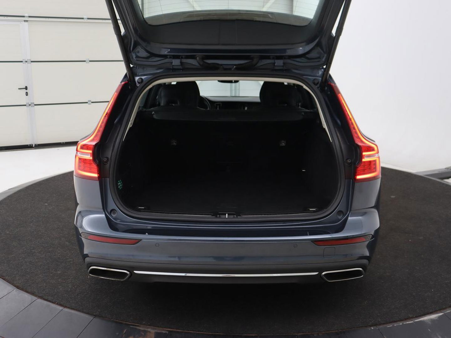Volvo V60 2.0 T6 Recharge AWD Inscription