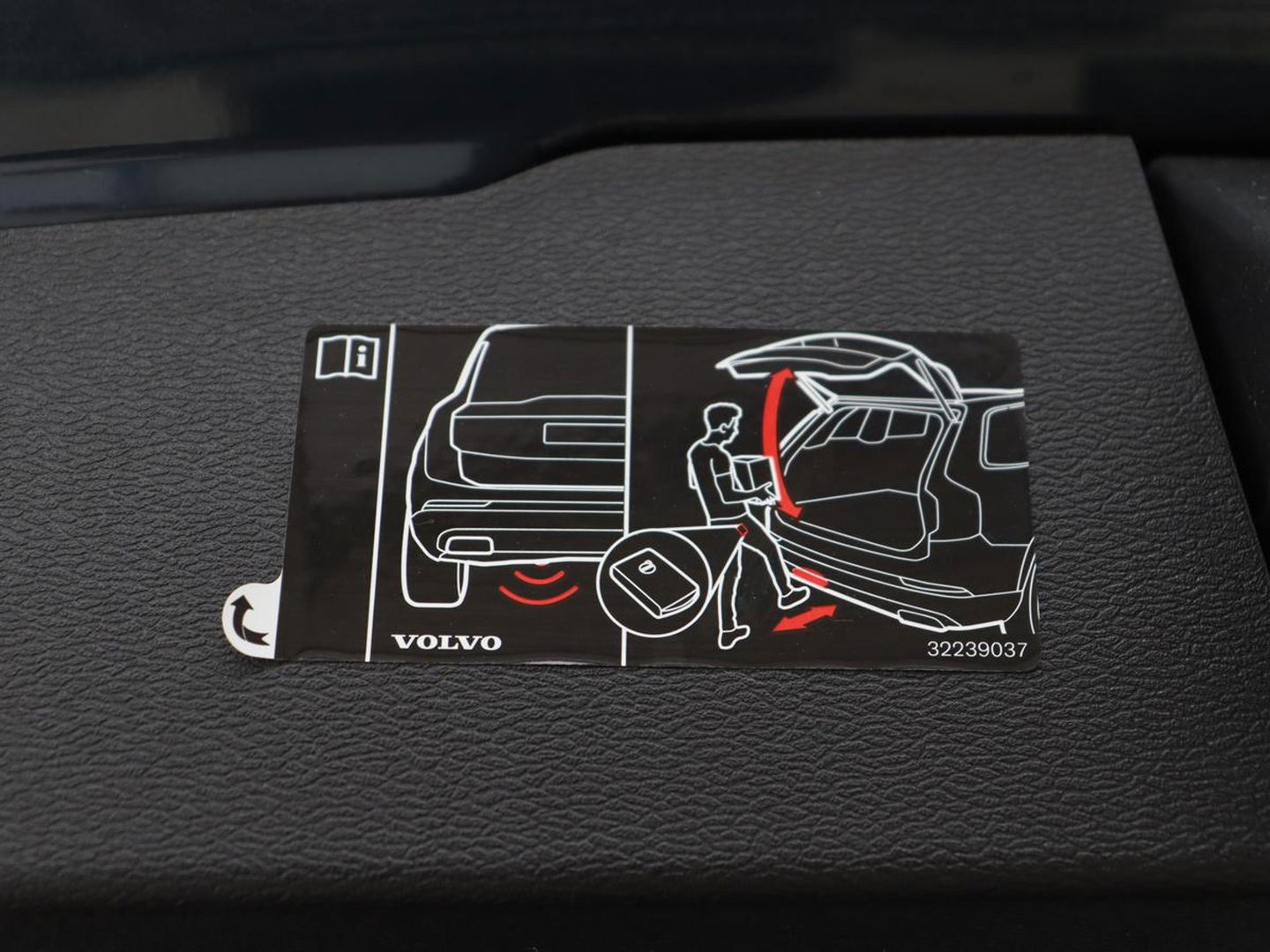 Volvo V60 2.0 T6 Recharge AWD Inscription