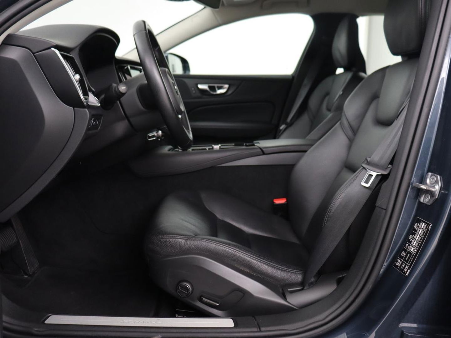 Volvo V60 2.0 T6 Recharge AWD Inscription