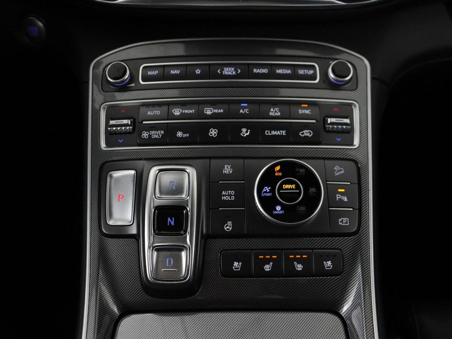 Hyundai Santa Fe 1.6 T-GDI PHEV Premium Sky | Panoramadak | Stoelventilatie | Head-Up | Leder | Krell Audio | 360 Camera | Plug In