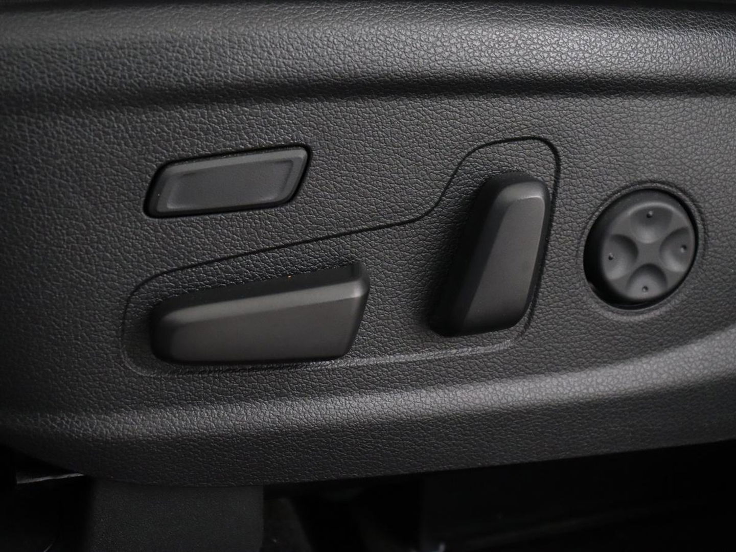 Hyundai Santa Fe 1.6 T-GDI PHEV Premium Sky | Panoramadak | Stoelventilatie | Head-Up | Leder | Krell Audio | 360 Camera | Plug In