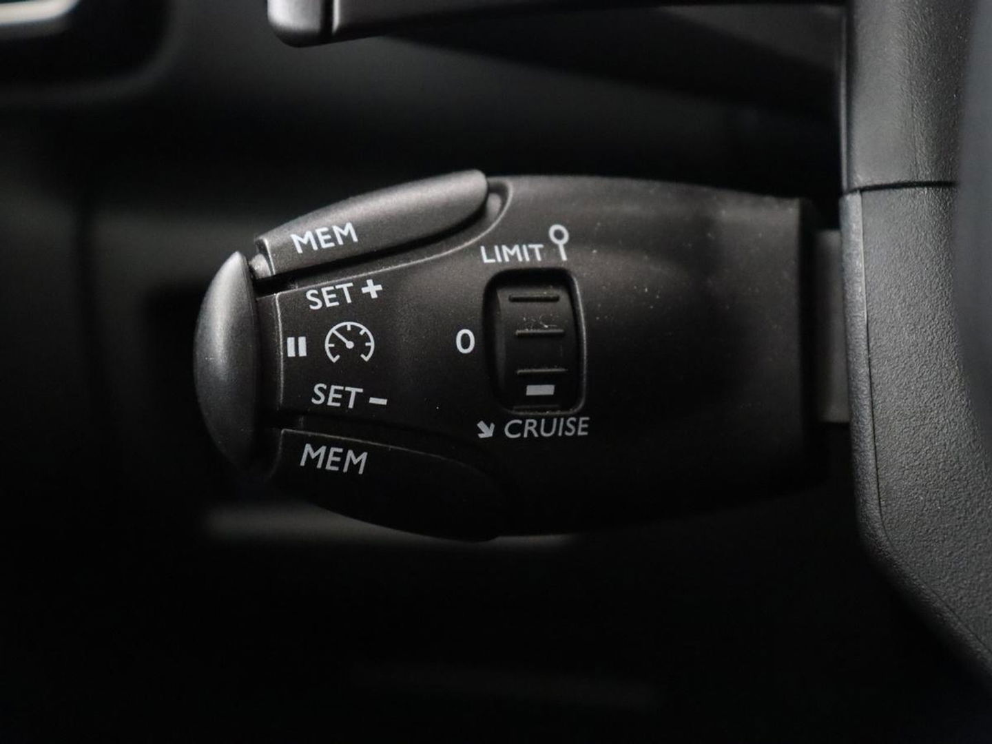 Citroën C5 Aircross 1.6 Plug-in Hybrid 225 Feel | Camera | Carplay | Half leder | Navigatie | Digital Cockpit | Bluetooth | Parkeerhulp | PHEV | Plug In