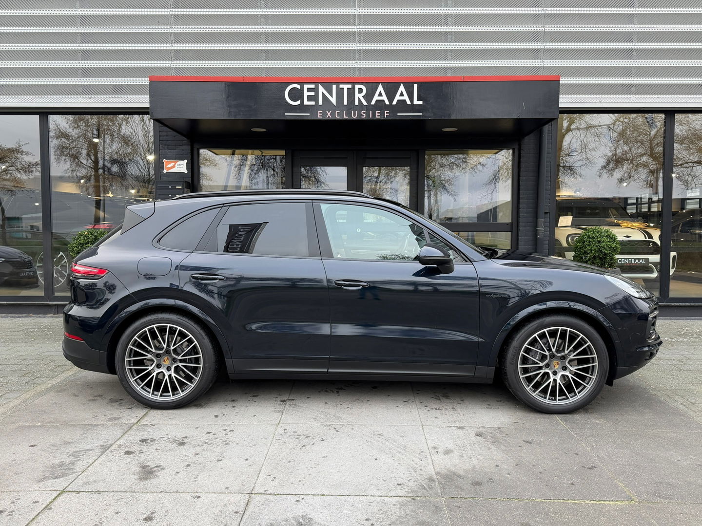 Porsche Cayenne 3.0 E-Hybrid Platinum Edition|Pano|Sportchrono|Bose|Sport design|Memory|Luchtvering|360Camera|Leder|NL-Auto