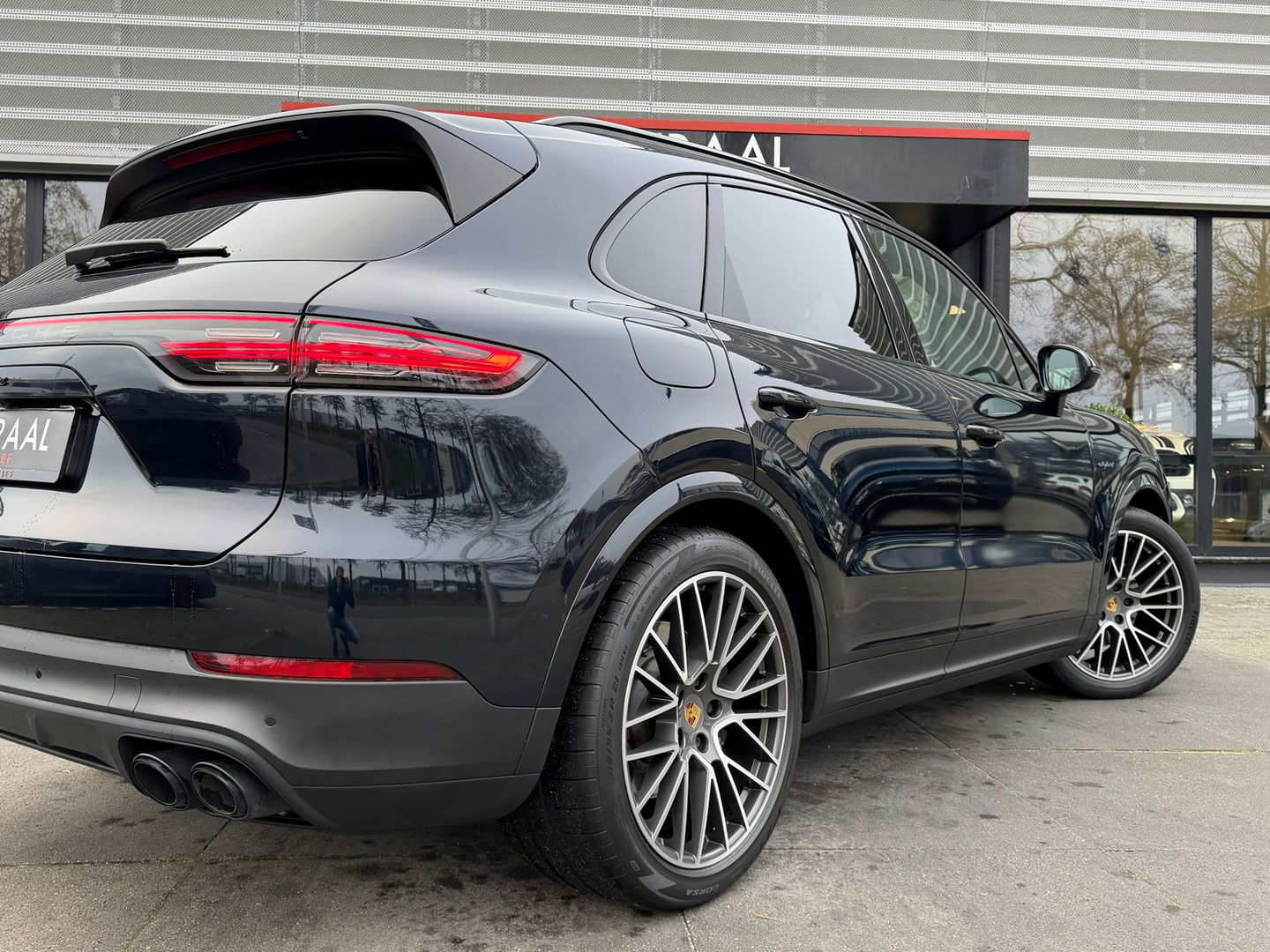 Porsche Cayenne 3.0 E-Hybrid Platinum Edition|Pano|Sportchrono|Bose|Sport design|Memory|Luchtvering|360Camera|Leder|NL-Auto