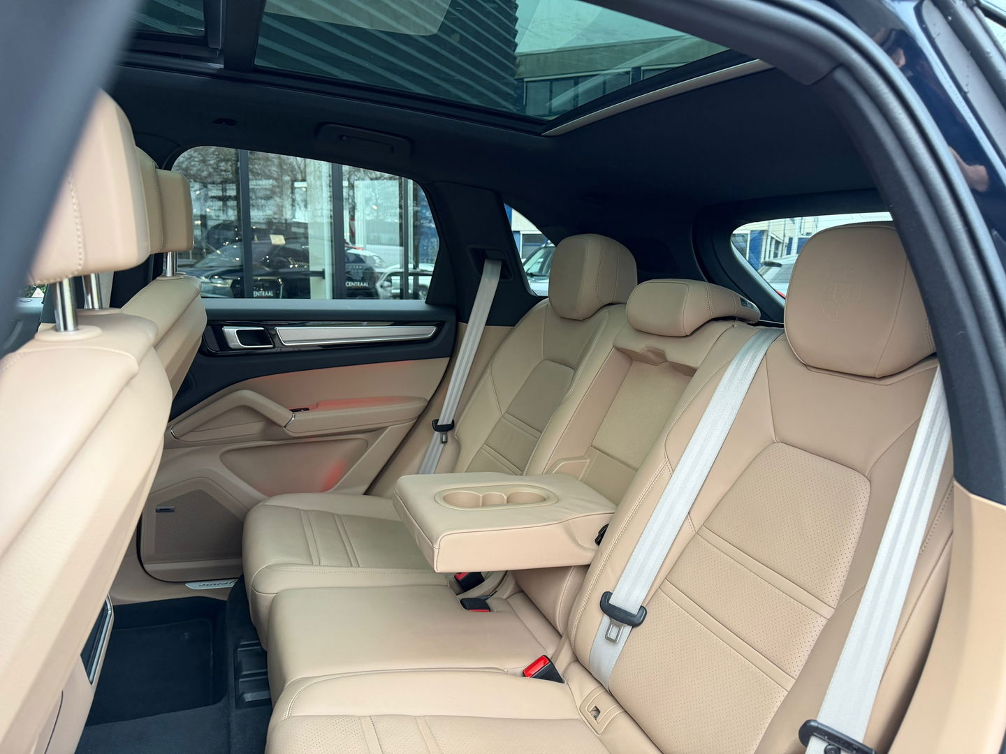 Porsche Cayenne 3.0 E-Hybrid Platinum Edition|Pano|Sportchrono|Bose|Sport design|Memory|Luchtvering|360Camera|Leder|NL-Auto
