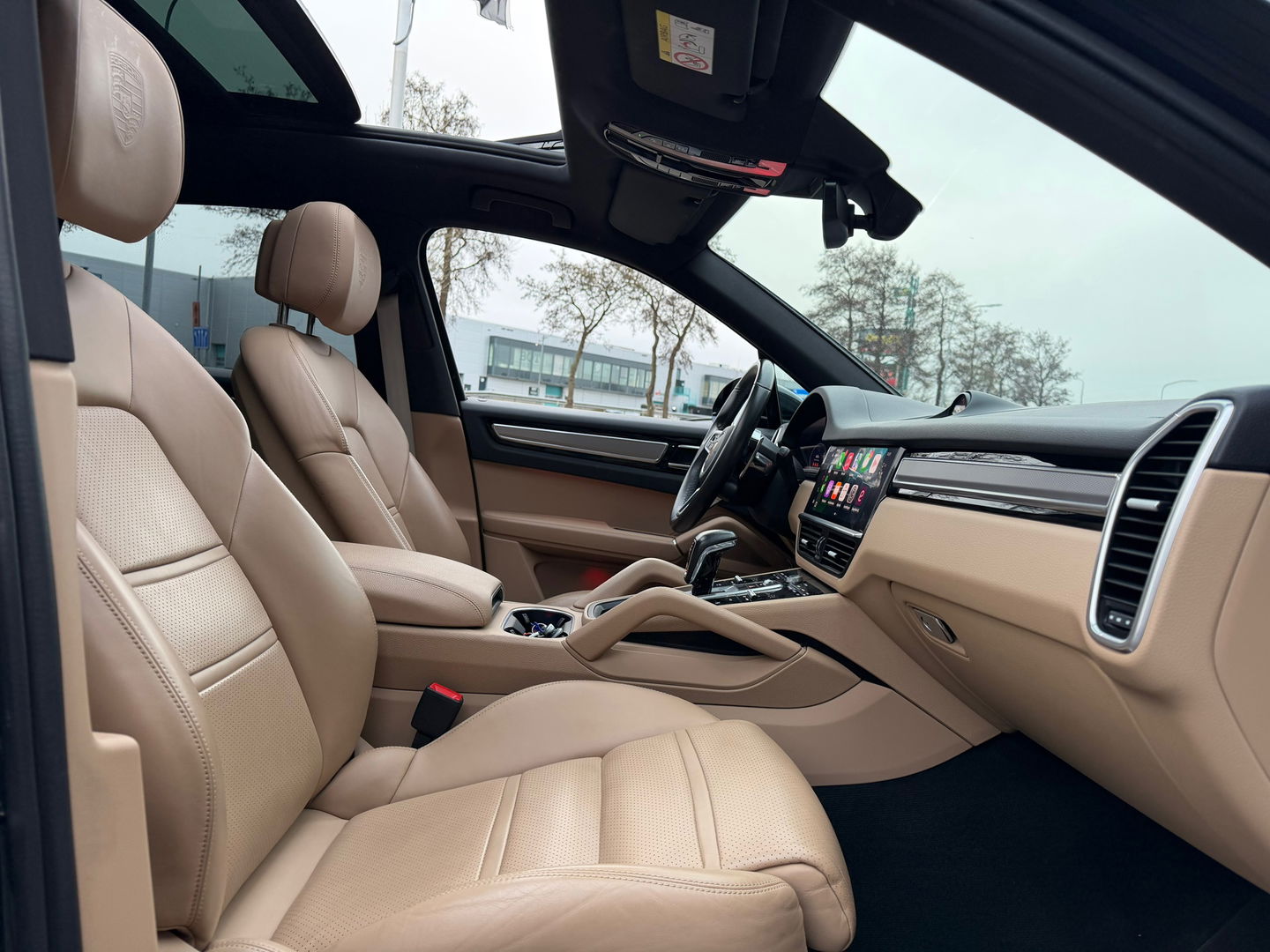 Porsche Cayenne 3.0 E-Hybrid Platinum Edition|Pano|Sportchrono|Bose|Sport design|Memory|Luchtvering|360Camera|Leder|NL-Auto