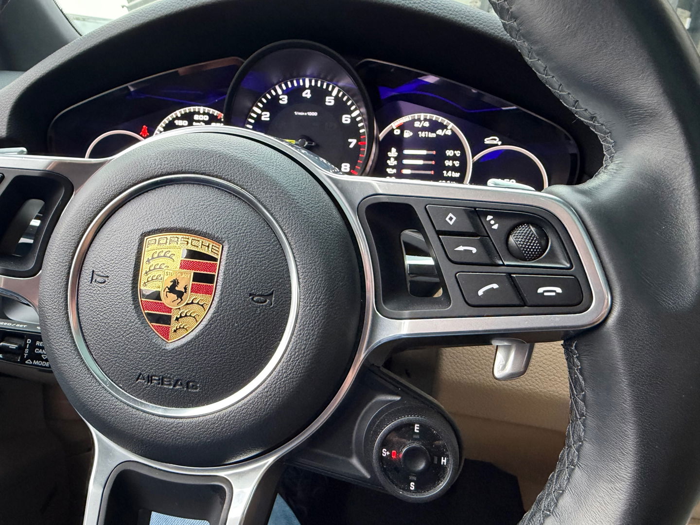 Porsche Cayenne 3.0 E-Hybrid Platinum Edition|Pano|Sportchrono|Bose|Sport design|Memory|Luchtvering|360Camera|Leder|NL-Auto
