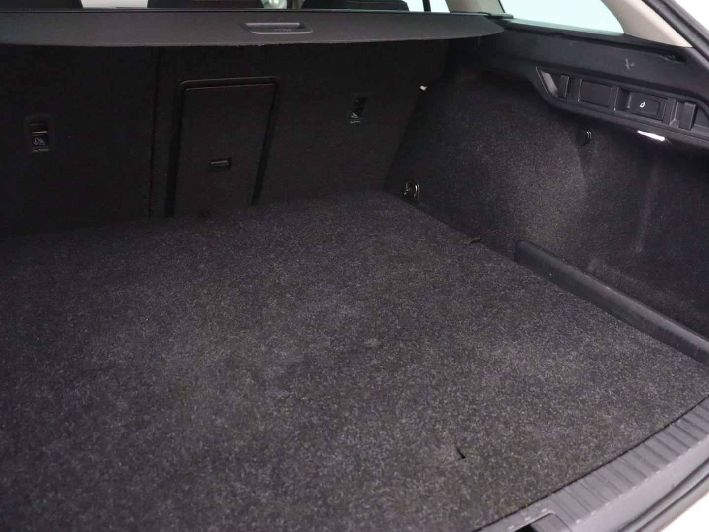 Škoda Octavia 1.4 TSI iV PHEV Business Edition | Trekhaak | Stoel & stuuverwarming | Camera | Carplay | Navigatie | Virtual Cockpit | Full LED | Achterbankverwarming | Plug In