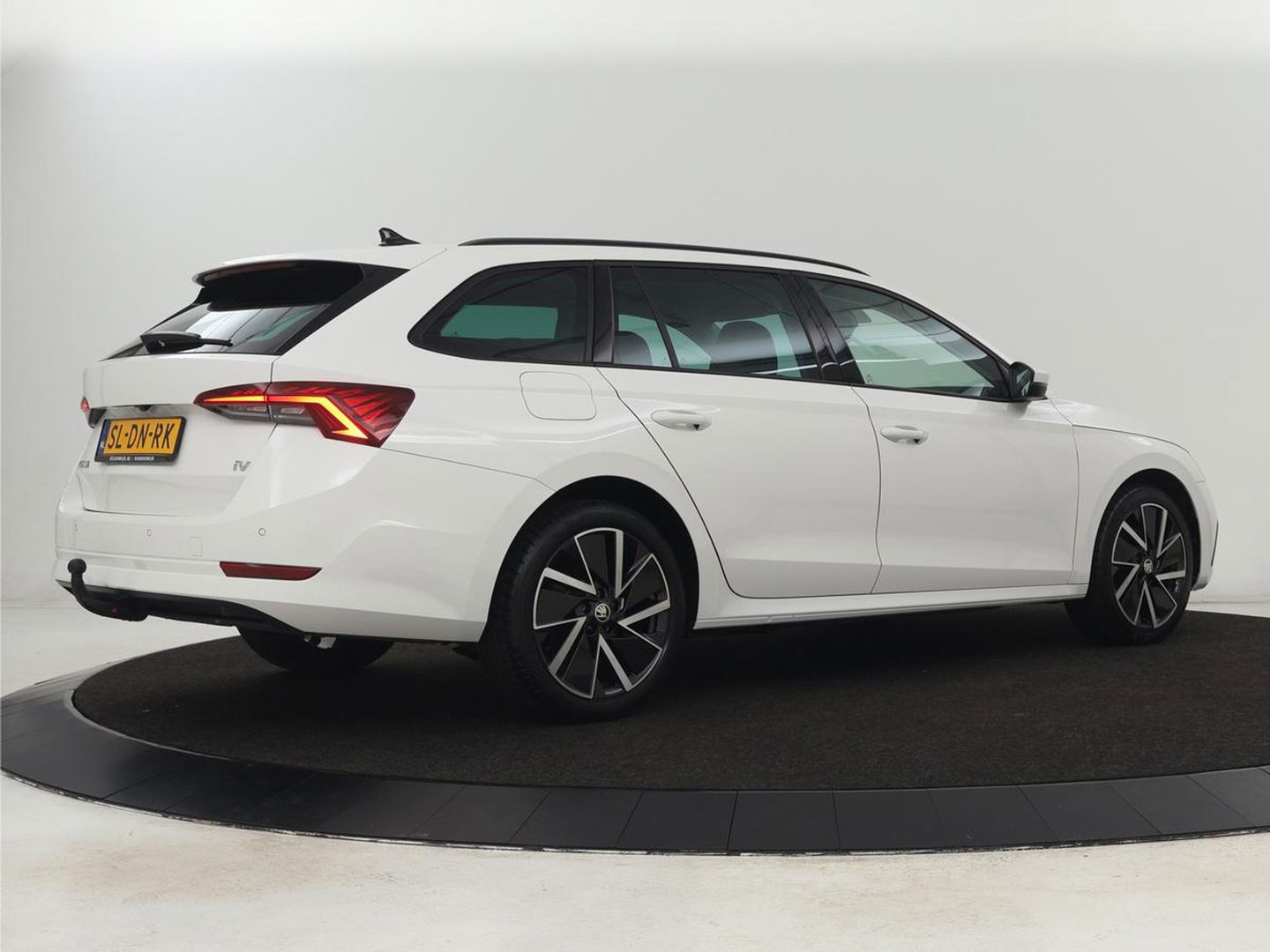 Škoda Octavia Combi 1.4 TSI iV PHEV Business Edition