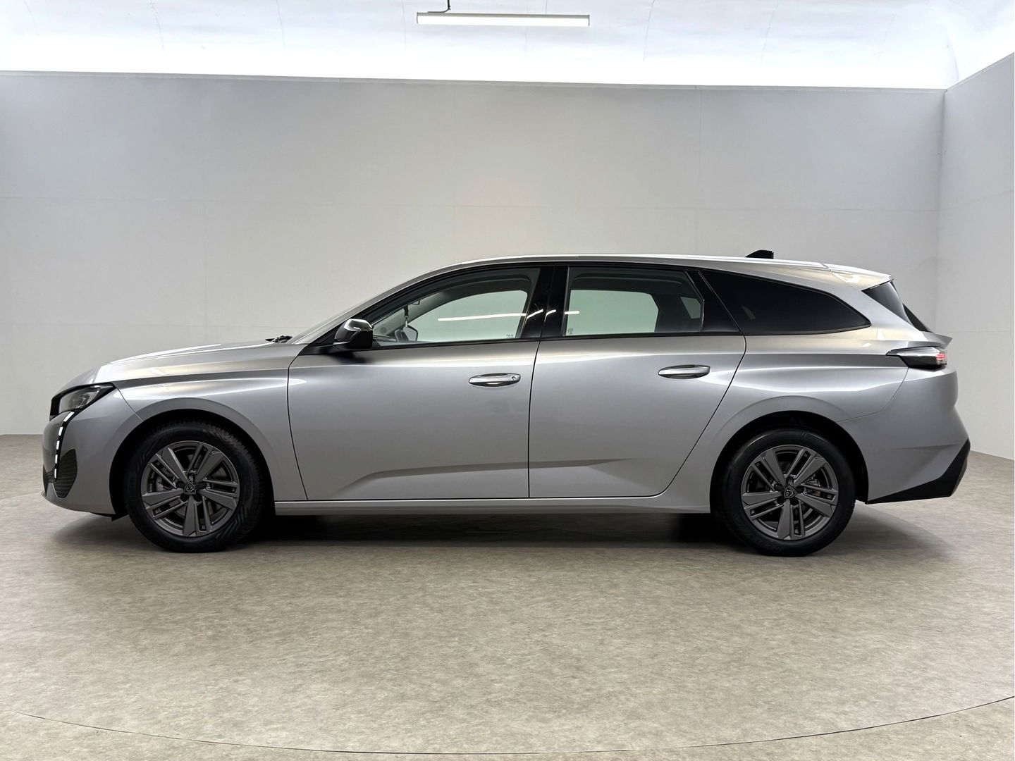 Peugeot 308 1.2 PureTech | Virtual | Carplay | Cruise | Parkeersens. | Navi | NAP