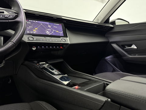 Peugeot 308 1.2 PureTech | Virtual | Carplay | Cruise | Parkeersens. | Navi | NAP