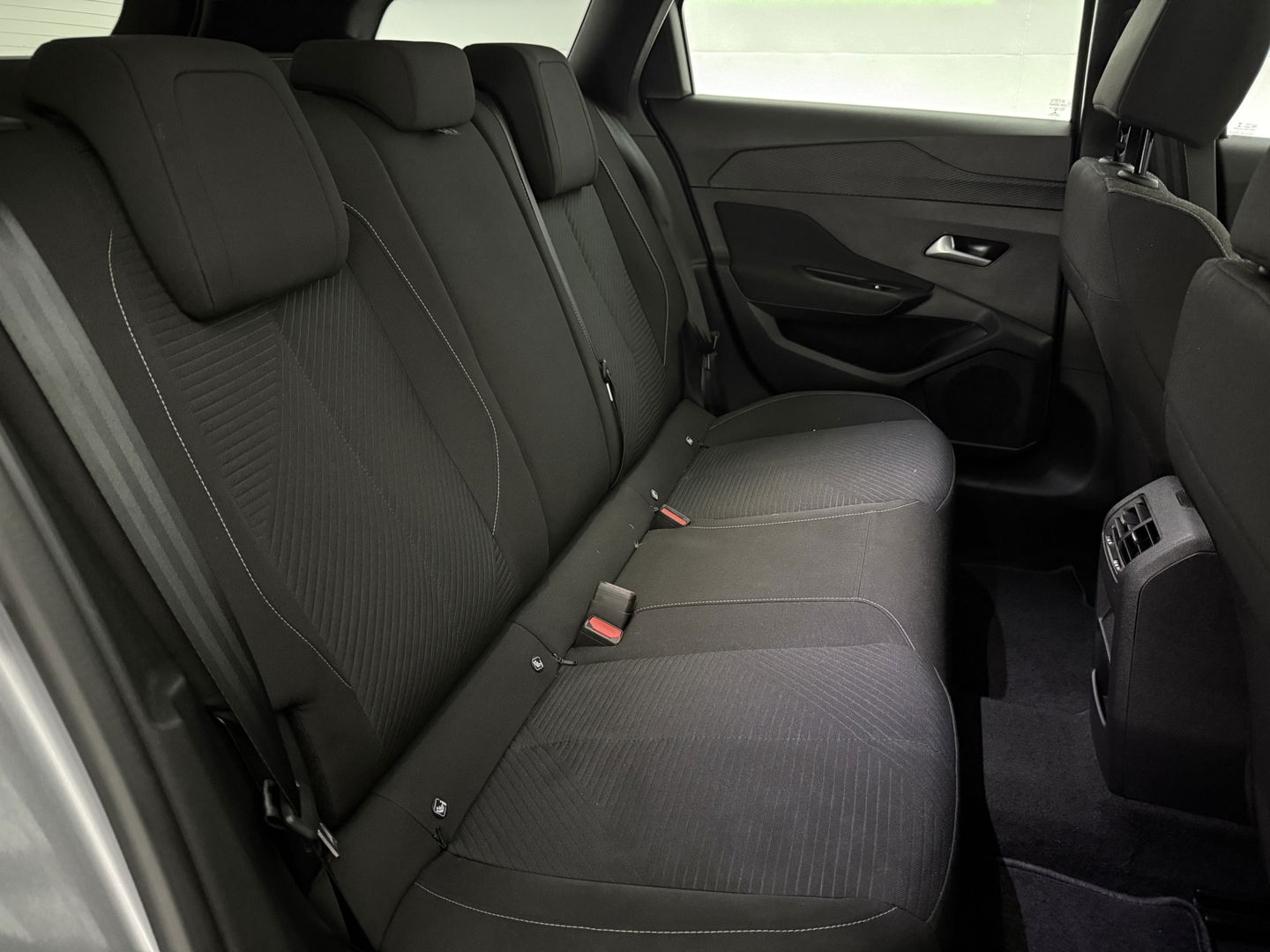 Peugeot 308 1.2 PureTech | Virtual | Carplay | Cruise | Parkeersens. | Navi | NAP