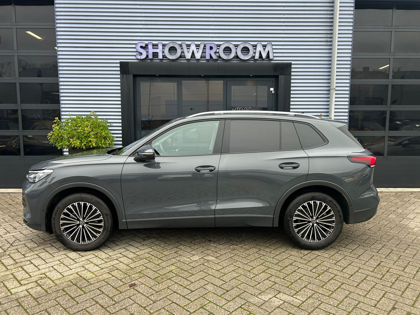 Volkswagen Tiguan 1.5 eTSI Life Edition ACC|Winterpakket|Automaat|Sfeerverlichting|Cruise