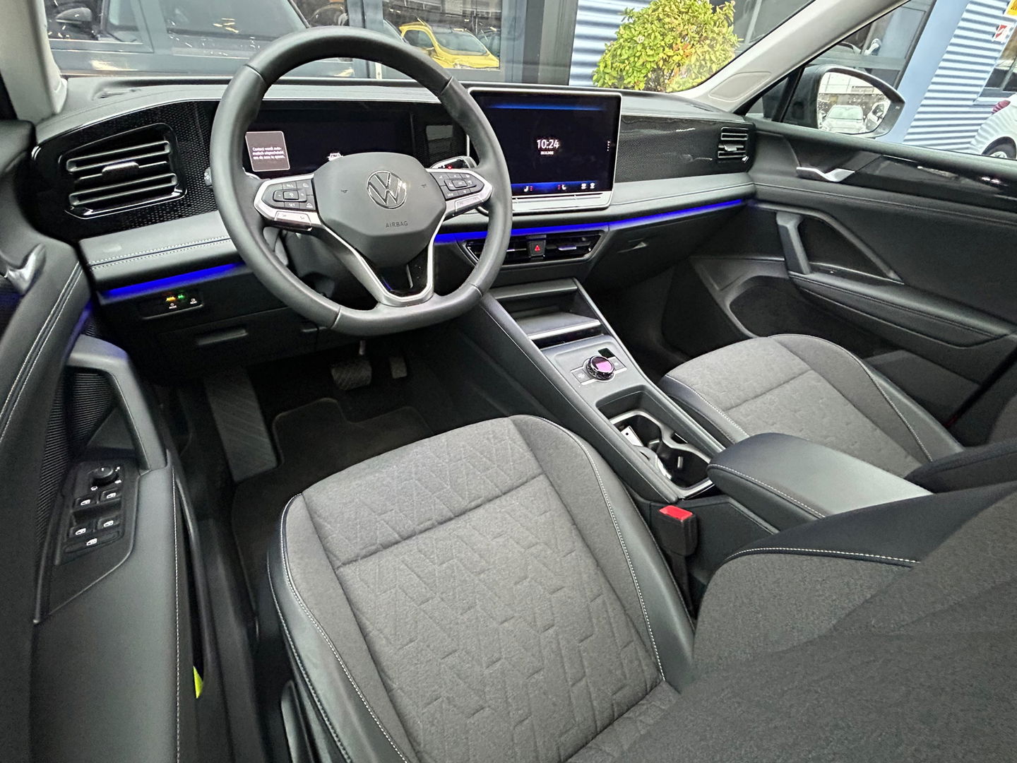 Volkswagen Tiguan 1.5 eTSI Life Edition ACC|Winterpakket|Automaat|Sfeerverlichting|Cruise