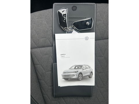 Volkswagen Tiguan 1.5 eTSI Life Edition ACC|Winterpakket|Automaat|Sfeerverlichting|Cruise