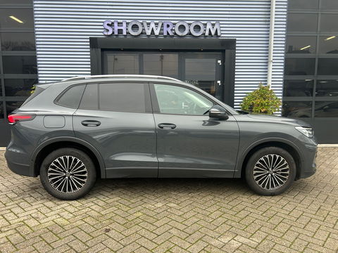 Volkswagen Tiguan 1.5 eTSI Life Edition ACC|Winterpakket|Automaat|Sfeerverlichting|Cruise