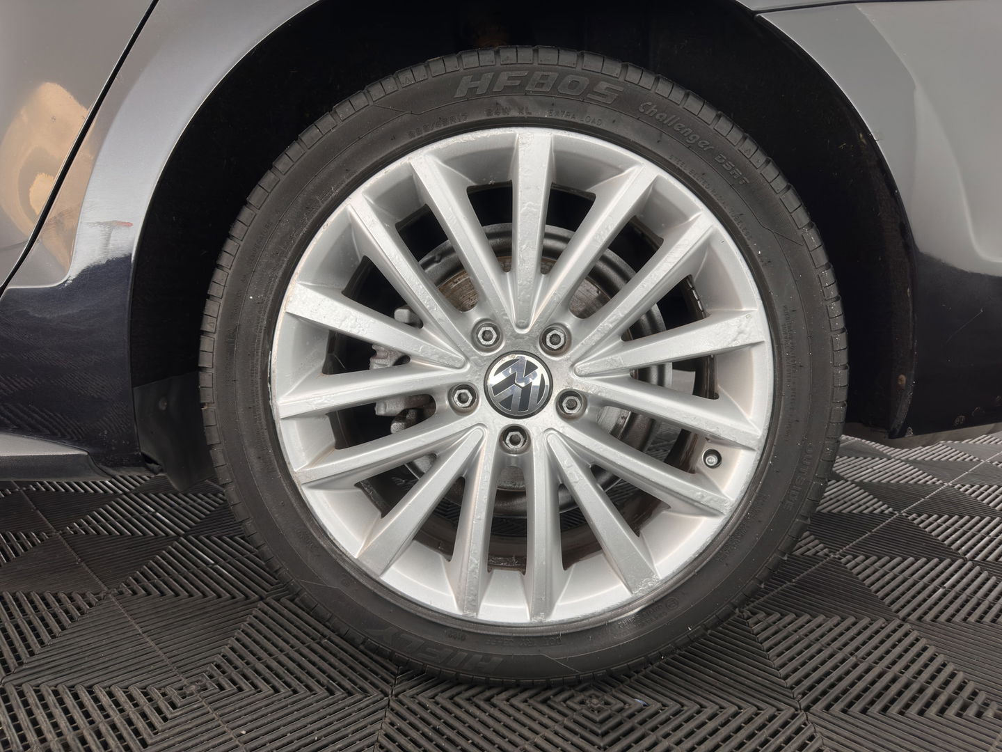 Volkswagen Jetta 1.4 TSI Hybrid Highline Aut. *XENON | NAVI-FULLMAP | COMFORT-SEATS | PRIVACY-GLASS | SHIFT-PADDLES |  ECC | PDC | CRUISE | 17''ALU*