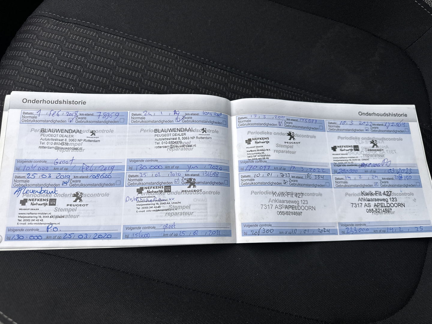 Peugeot 308 1.2 PureTech Style | Handel / Export | Glazen Panoramadak | Cruise Control | Parkeersensoren | Achteruitrijcamera | Navigatie | Bluetooth | 16" Lichtmetaal |