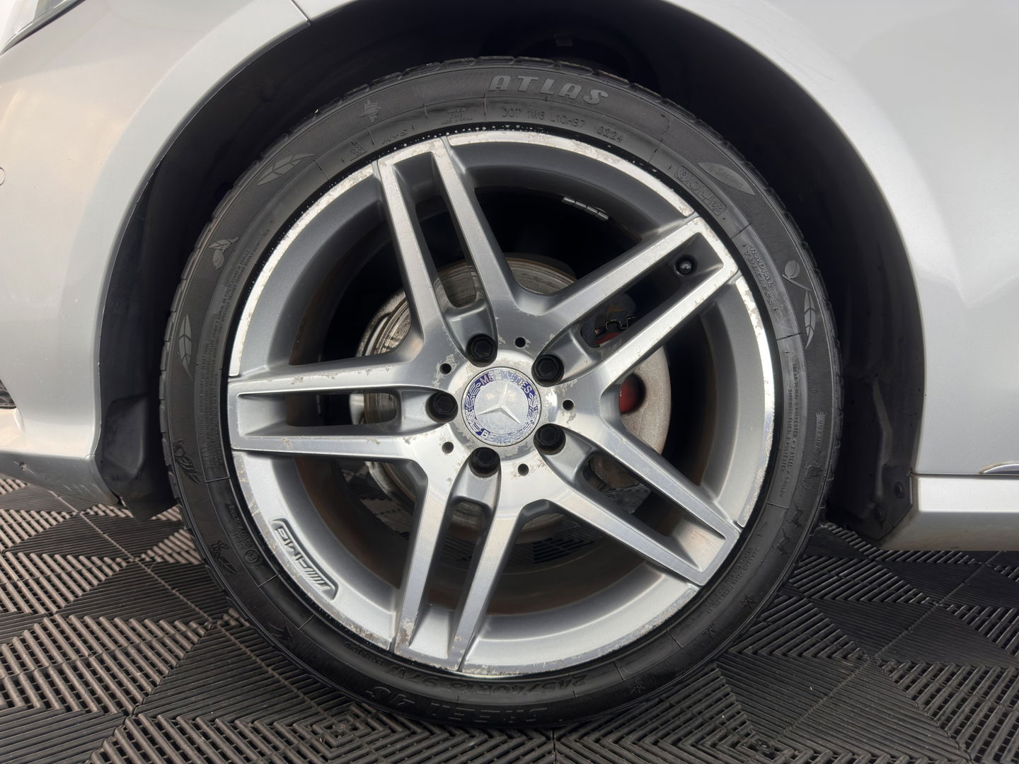 Mercedes-Benz E-Klasse 200 CDI Ambition Avantgarde Aut. *LEATHER | FULL-LED | HEATED-COMFORTSEATS | CAMERA | ECC | CARPLAY | PDC | CRUISE | PRIVACY-GLASS | 18''ALU*