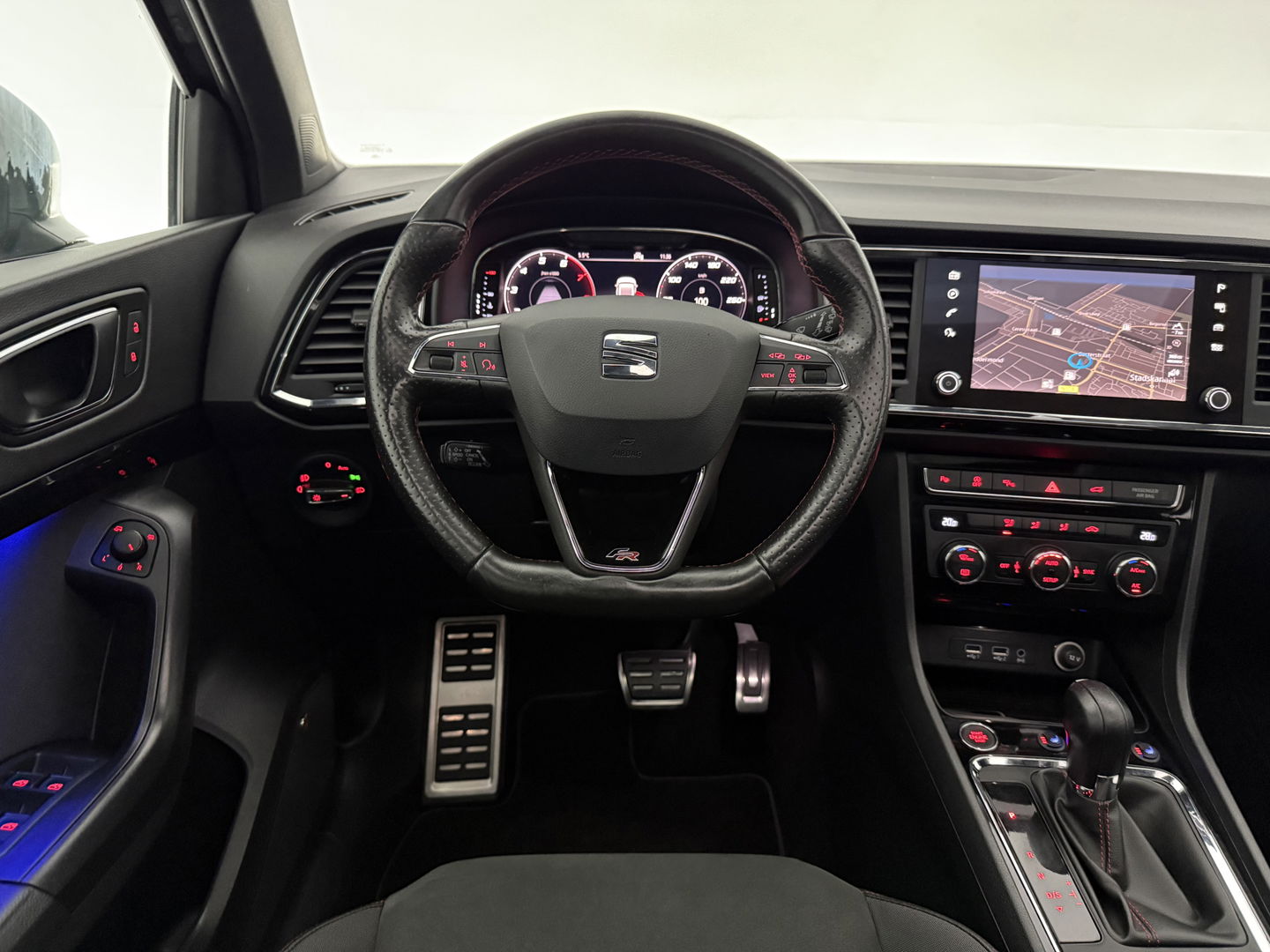 SEAT Ateca 1.5 TSI FR Business Intense | Pano | Virtual | 360° | Sfeer | Adap. Cruise | Beats Audio | Carplay | Stoelverw. | NAP