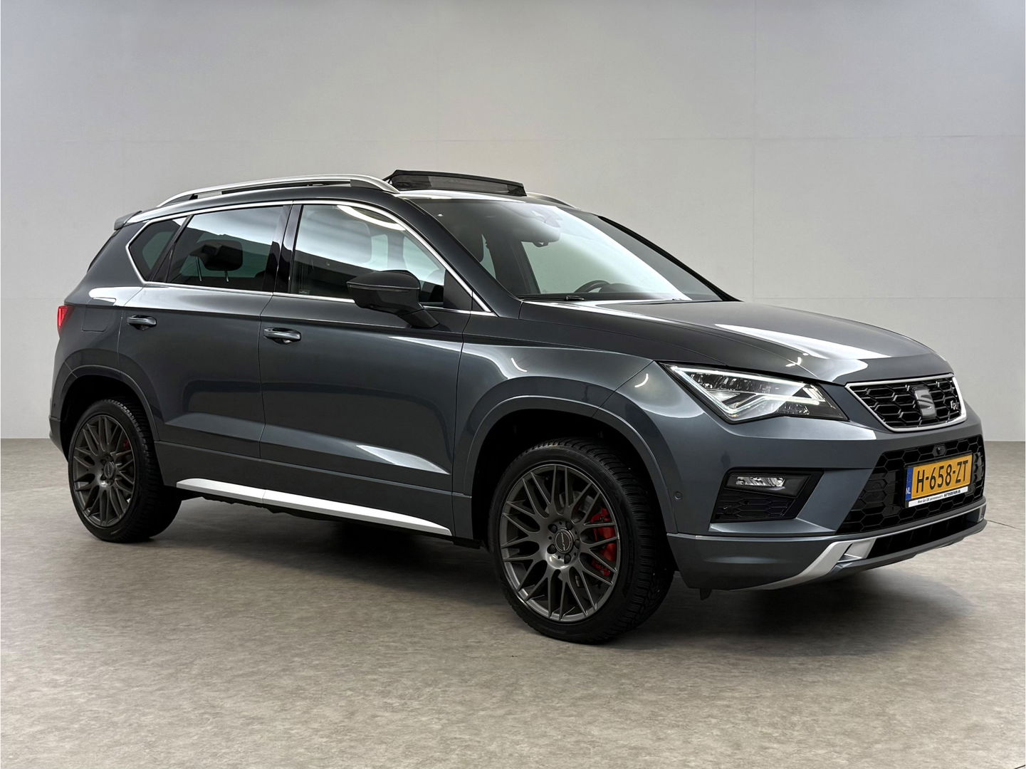SEAT Ateca 1.5 TSI FR Business Intense | Pano | Virtual | 360° | Sfeer | Adap. Cruise | Beats Audio | Carplay | Stoelverw. | NAP