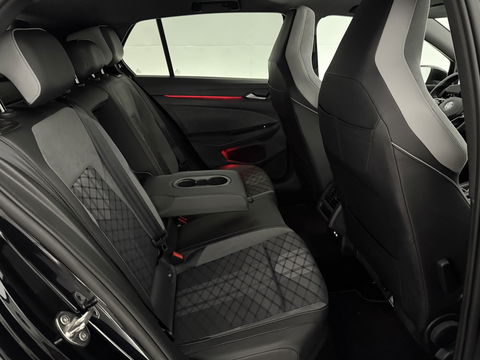 Volkswagen Golf 1.5 eTSI R-Line | Pano | Sfeer | Virtual | Clima | Adap.Cruise | Carplay | Parkeersens.