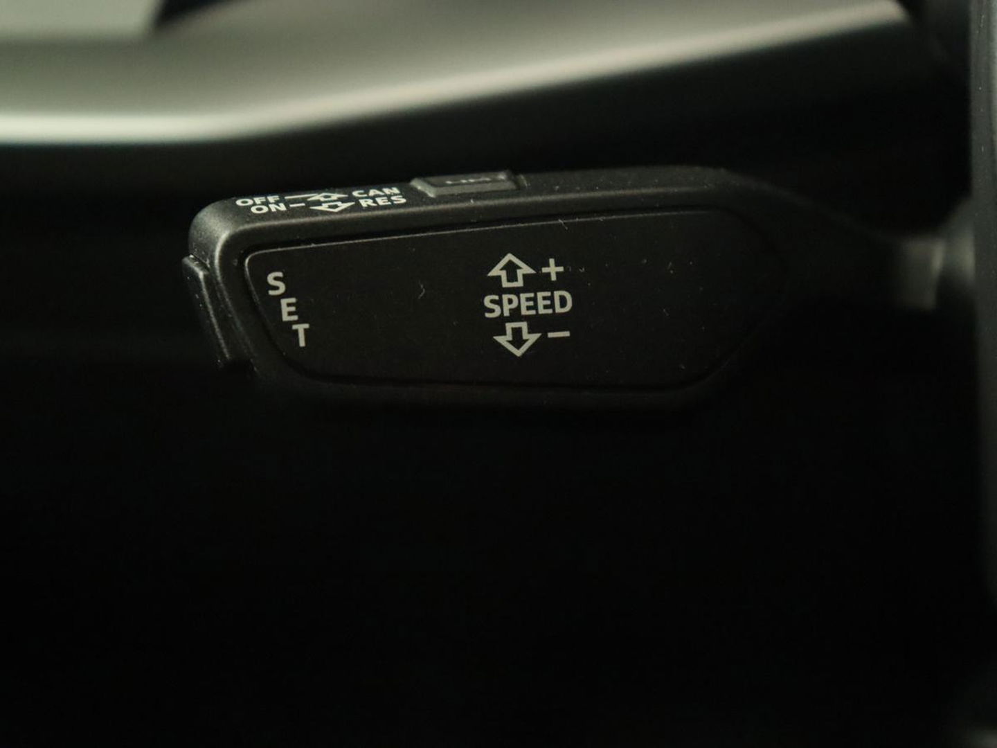 Audi A3 40 TFSI e Edition | Navigatie | Virtual Cockpit | Carplay | Climate control | Getint glas | Cruise control | Full LED | PHEV | Plug In