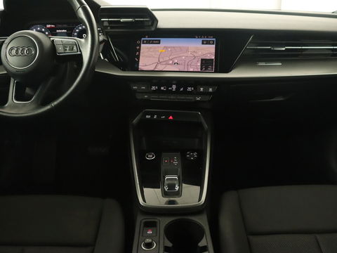 Audi A3 40 TFSI e Edition | Navigatie | Virtual Cockpit | Carplay | Climate control | Getint glas | Cruise control | Full LED | PHEV | Plug In