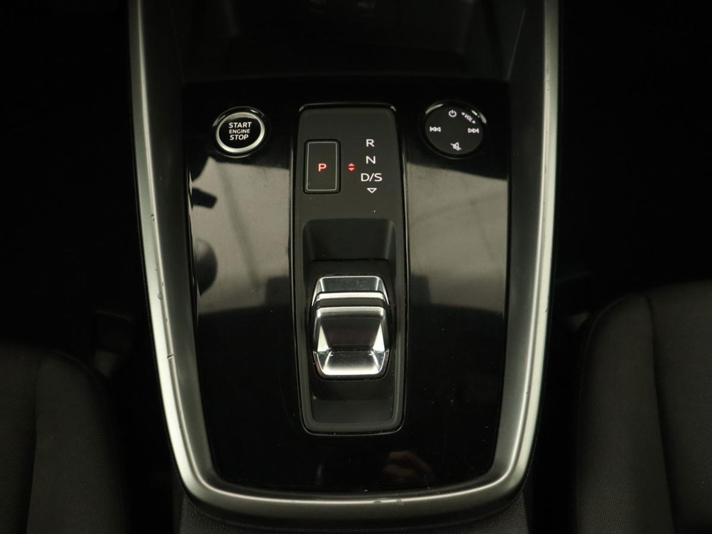 Audi A3 40 TFSI e Edition | Navigatie | Virtual Cockpit | Carplay | Climate control | Getint glas | Cruise control | Full LED | PHEV | Plug In