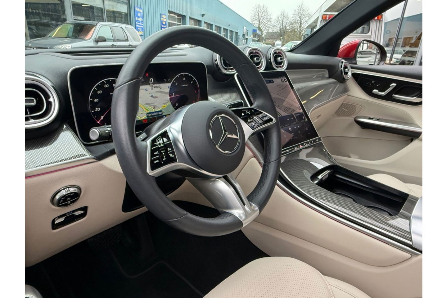 Mercedes-Benz GLC 300DE 4MATIC AMG LINE PANORAMA LEER NAVI PDC360GR.